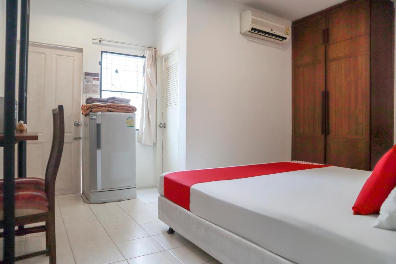 Oyo 1032 Beds Patong Hotel Phuket Ngoại thất bức ảnh